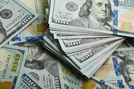 Dolar AS Menguat, Rupiah Kembali Tertekan di Awal Pekan