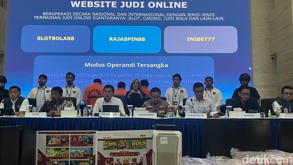 Bareskrim Polri Bongkar Jaringan Judi Online Internasional, Rp 887 Juta Disita
