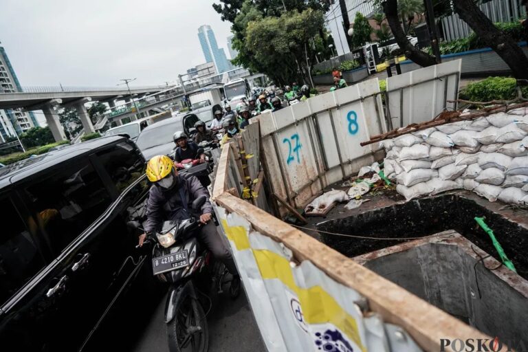 Pemprov DKI Tinjau Proyek Galian Penyebab Macet