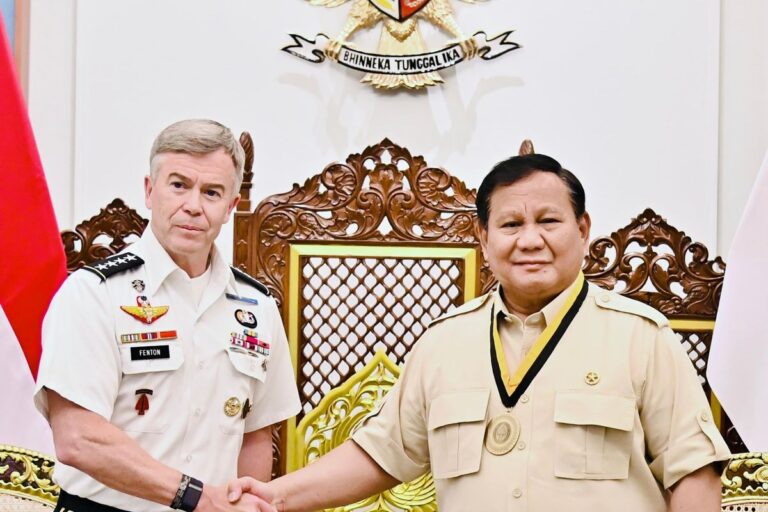 Presiden Prabowo Terima Medali Kehormatan dari Komando Operasi Khusus AS