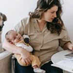 Kembali Bekerja Setelah Jeda Karier: Kisah Ibu Menata Ulang Diri dan Keluarga