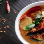 Bukan Rasa Pedas dan Asam, Ini Pemicu Sebenarnya Sakit Perut