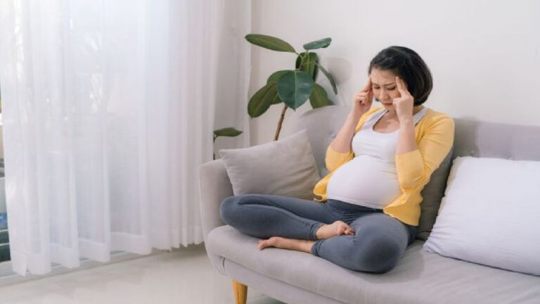 Penglihatan Kabur Saat Hamil: Tanda Tersembunyi Preeklamsia yang Sering Diabaikan