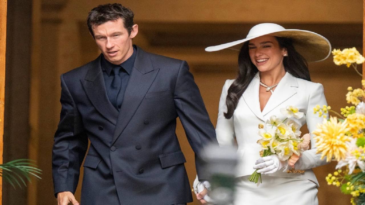 Resmi Menikah, Gaya Klasik dan Elegan Dua Lipa serta Callum Turner Curi Perhatian Dunia