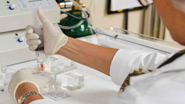 Stem Cell dari Donor atau Tubuh Sendiri? Memahami Pilihan Terbaik untuk Terapi Regeneratif